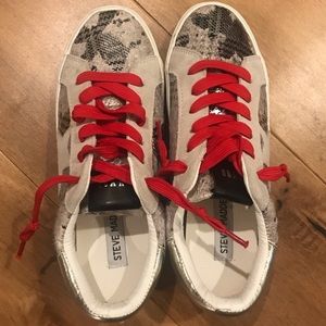 NWOT Philosophy Steven Madden Sneakers